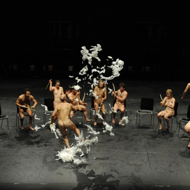 danza contemporanea-Dave-St-Pierre- Foudres-Photographe-Wolgang-Kirchner-milano-arte-expo-danza